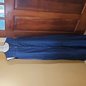 NENE LEAKES DRESS M BLUE LONG BUTTON DOWN